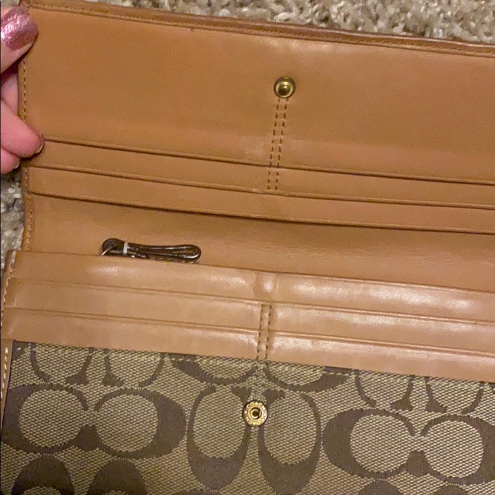 Coach Wallet - Picture 2 of 4